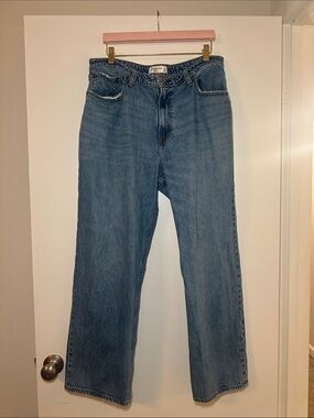 Abercrombie Curve Love Loose High Rise Jeans